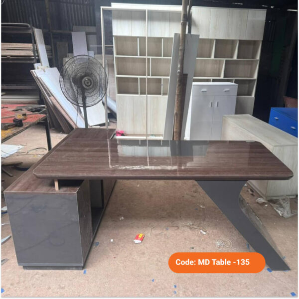 MD Table Director Table CEO Table | DT-135