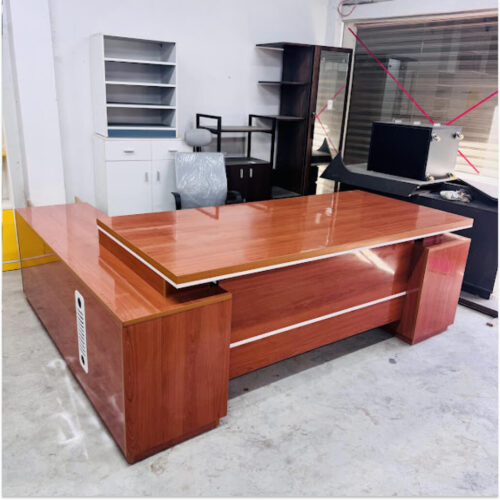 Luxurious MD Table Director Table CEO Table | DT-136