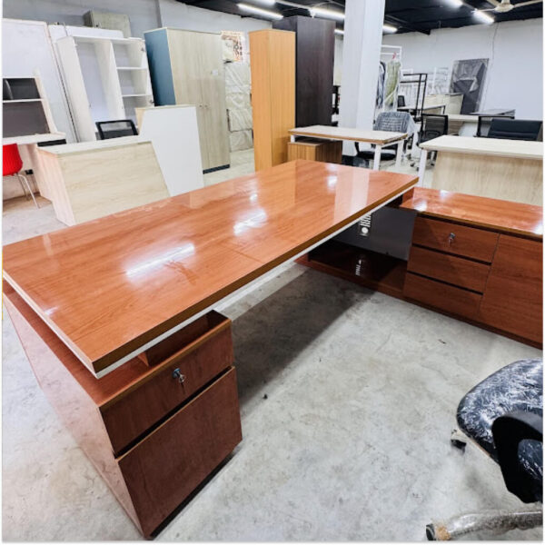 Table_34 Luxurious MD Table Director Table CEO Table | DT-136